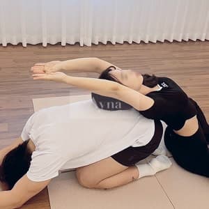 아이나 요가&필라테스 2:1 커플 레슨 수업 사진 01