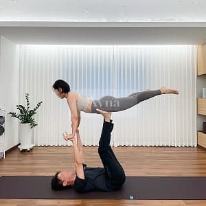 아이나 요가&필라테스 2:1 커플 레슨 수업 사진 04