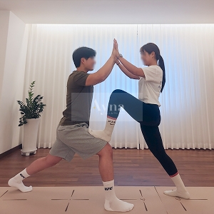 아이나 요가&필라테스 커플 요가 수업 사진 2